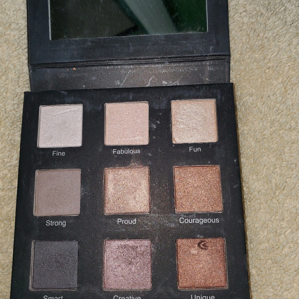 Make up - Picture 2 of 2